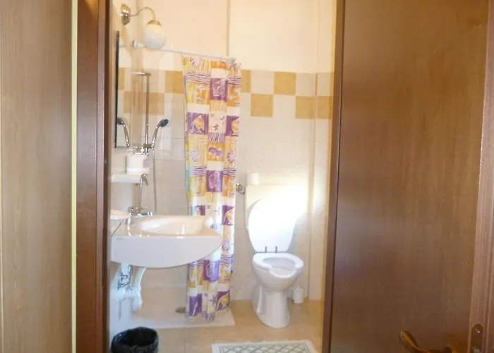 酒店 圣吉凡尼酒店 *