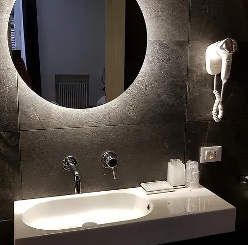 Bed Linate 4* Milano