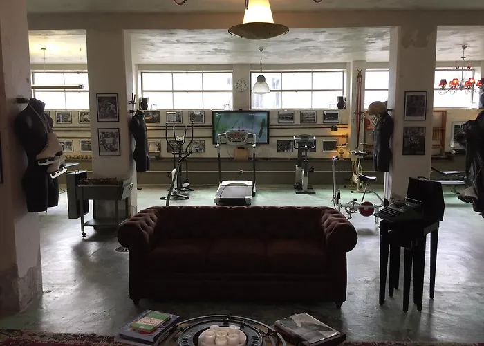 Zuretti 61 Nocleg ze śniadaniem Mediolan