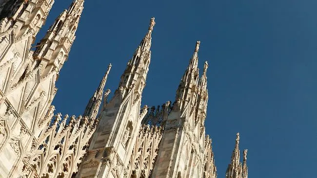 The Duomo & * Mediolan