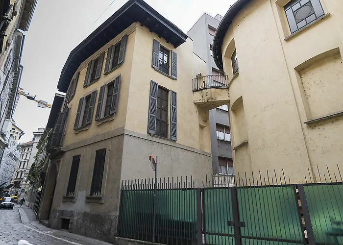 米兰城堡酒店 3* 米兰