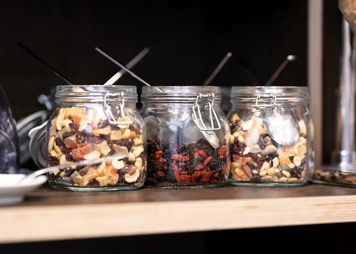 米兰城堡酒店 3*