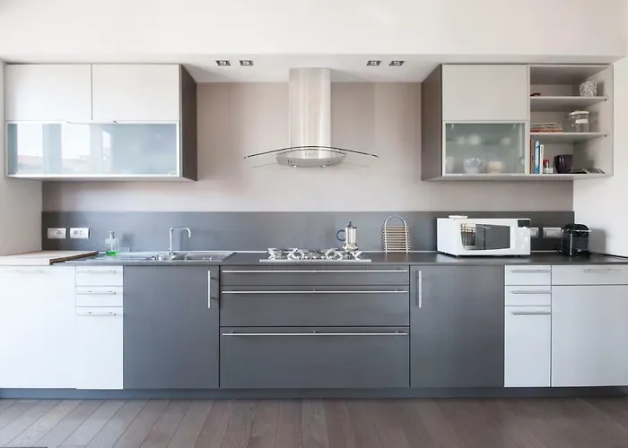 Lush Contemporary Flat, Wonderful With 3 Bedrooms, 6 Guests Lejlighed