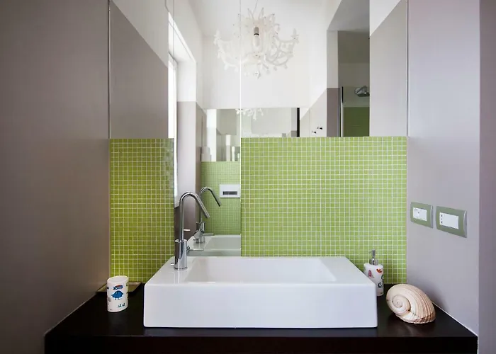 Lush Contemporary Flat, Wonderful With 3 Bedrooms, 6 Guests Lejlighed