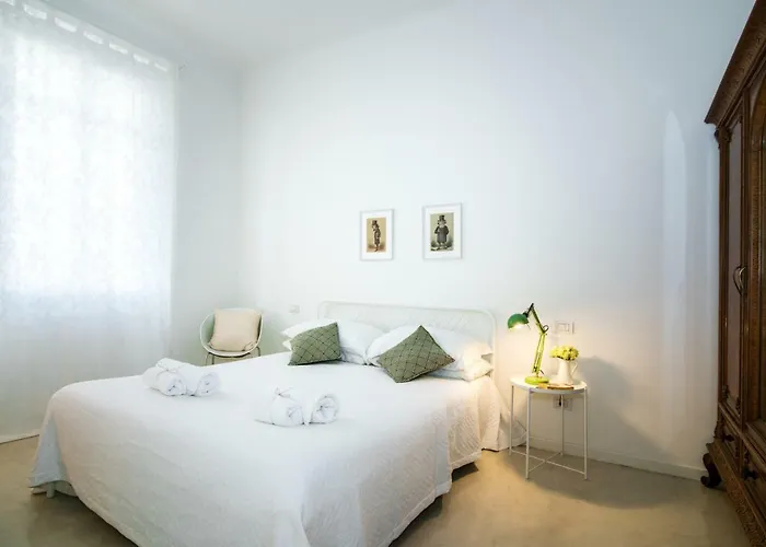 Lovely Cenisio Appartement *