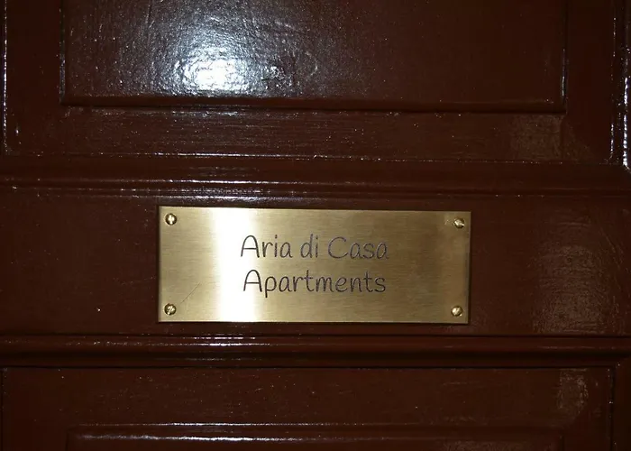 Aria Di Casa - Navigli Darsena Milan