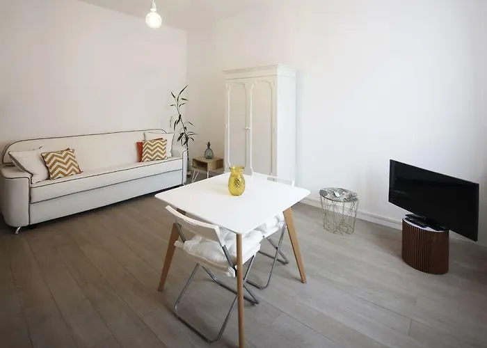 New! Charming & Pretty Flat In Center Apartmán