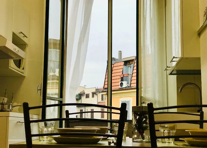 Appartamento Spacious Near Centrale-loreto-duomo *