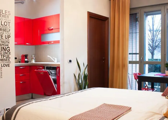 アパート Flat With Private Garden- Direct Metro Connection To Duomo In 15 Min *