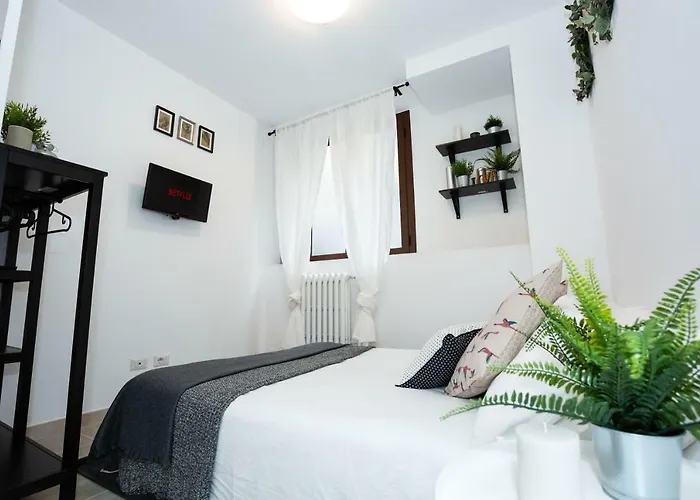 Paruta 65 Szálloda *