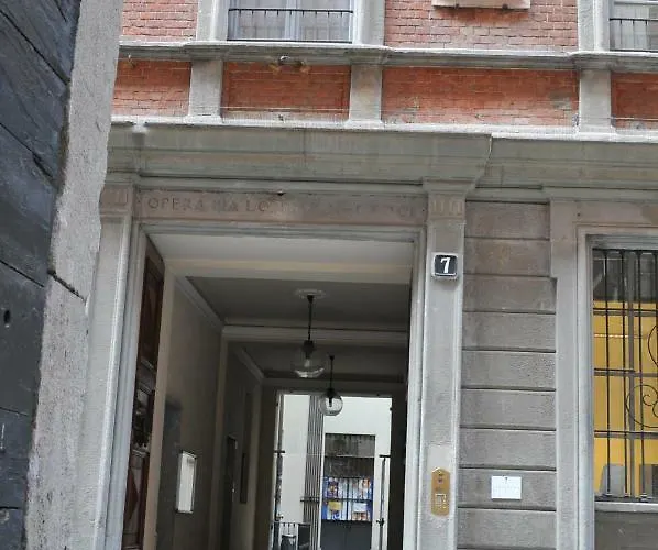 Residenza Fiori Oscuri * ميلان