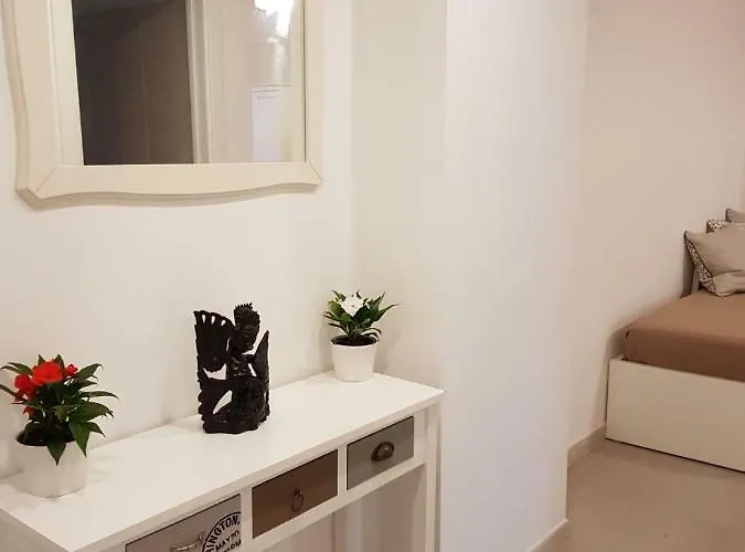 Area 14 Navigli Отель *