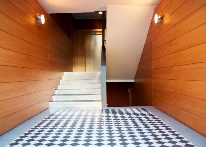 Flat With Private Garden- Direct Metro Connection To Duomo In 15 Min * ミラノ