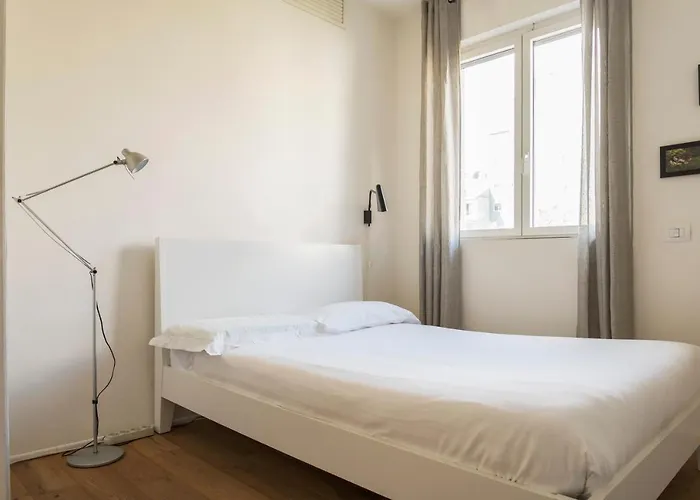公寓 Stylish Loft With Garden, 8 Guests, 3 Bedrooms 米兰