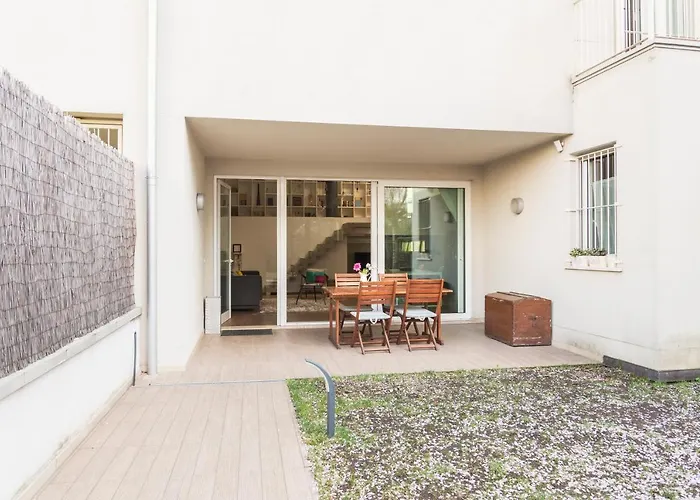 公寓 Stylish Loft With Garden, 8 Guests, 3 Bedrooms 米兰