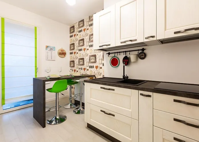 Fiera Flat With Garage Daire *