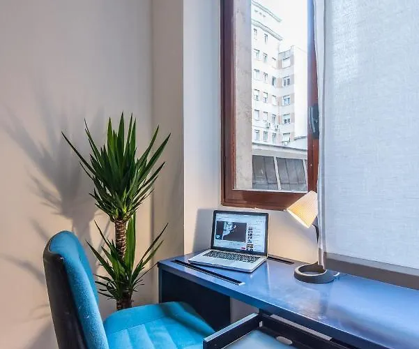 Central Guest House * ميلان