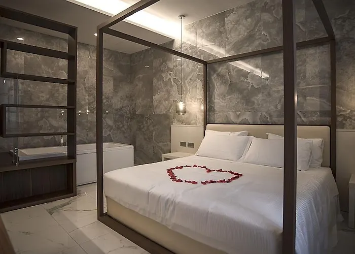 米兰城堡酒店 3*