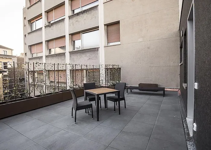 米兰城堡酒店 3* 米兰