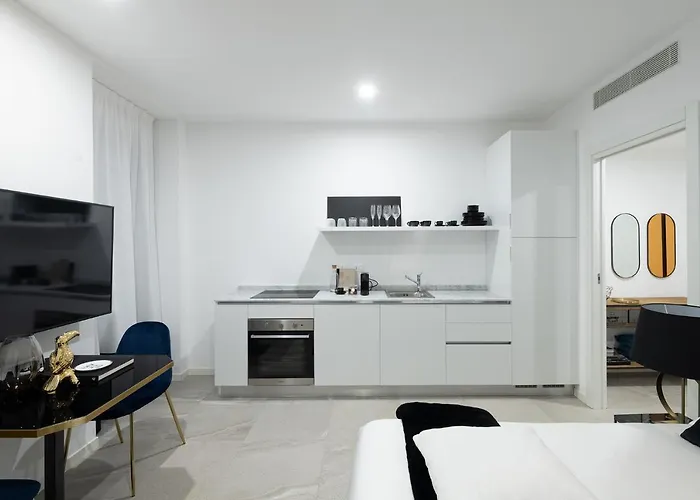 Joivy Boutique Farneti 4* Milano