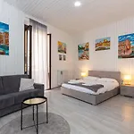 Art Design - Center *