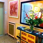 卢伽诺酒店 3*