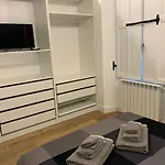 Unique In Center Apartment Milan