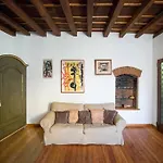 Hbhall Navigli 2 דירה
