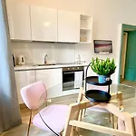 Apartamento Fara Cinque By Vrmd Hospitality Milán