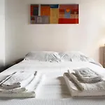 Apartament Mila Magenta