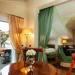 Hotell Petit Palais De Charme Milano