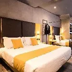J24 Hotel 4*