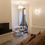 Mama House Гостевой дом Милан