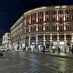 S. Ambrogio Square 밀라노