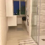 Shining House In 아파트