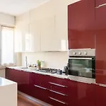 דירה Rosselli 13 *
