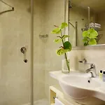 Aparthotel Unaway & Quark Due