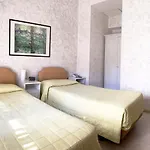 Hotell Molise 2 3*