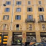 Apartment Ripa - Via Vigevano Navigli Milan