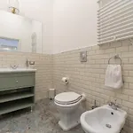 Duomo Smart بيت ضيافة