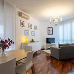 Duomo-portaromanaxxl Terrace & Free Parking * ミラノ