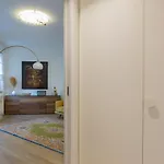 Luxury Near Navigli - Anemoni 5 Апартаменты