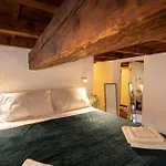 Borromei's Nest - Loft * Milánó