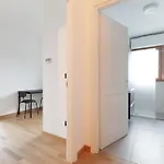 Comfy X3 - With Balcony