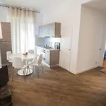 Appartement Renovated Flat Near Duomo - Lamarmora Milaan
