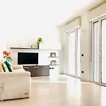 Stepandgo Navigli شقة *
