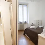 The Rent - Cozy Two-bedroom In Porta Romana District Lägenhet Milano