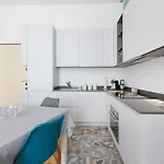 Con Balcone- Bullona District *