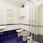 Apartament Con Balcone- Bullona District Mediolan