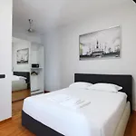 Prestige Boutique Homes - Duomo 2 Apartman *